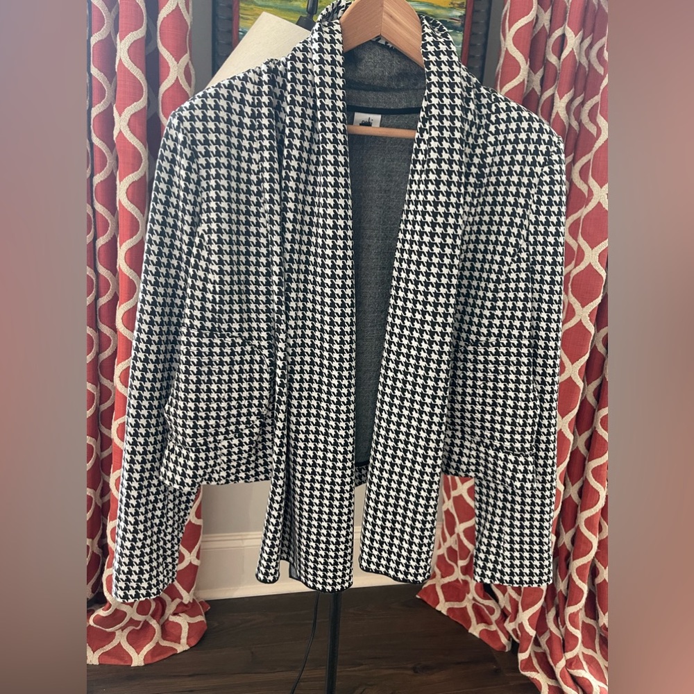 NWOT Cabi jacket sz M houndstooth